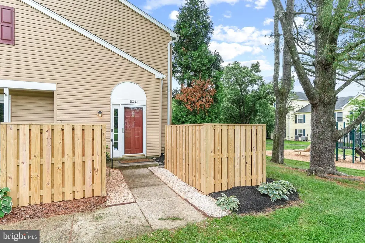 18242 Rolling Meadow Way #32, Olney, MD 20832 - #1