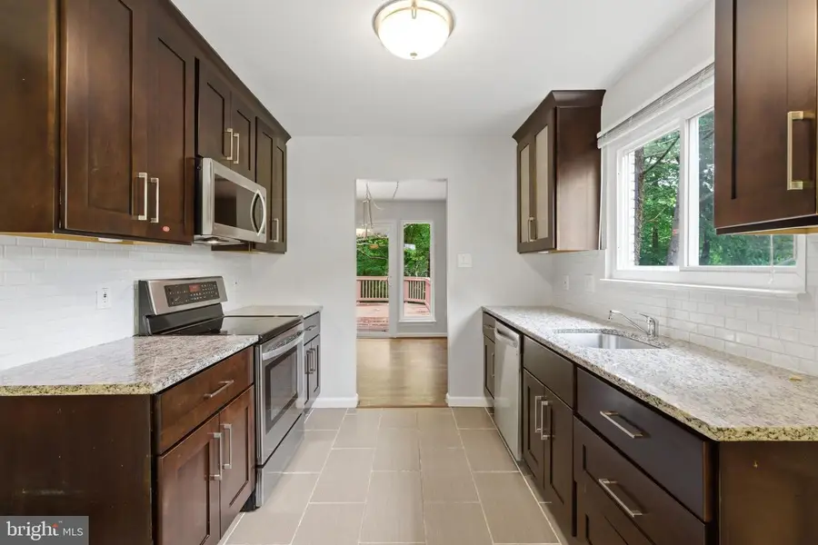 14114 Arctic Ave, Rockville, MD 20853 - #3