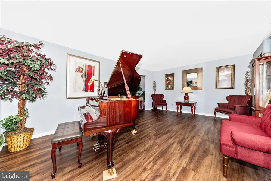 17021 Flatwood Rd, Rockville, MD 20855 - #3