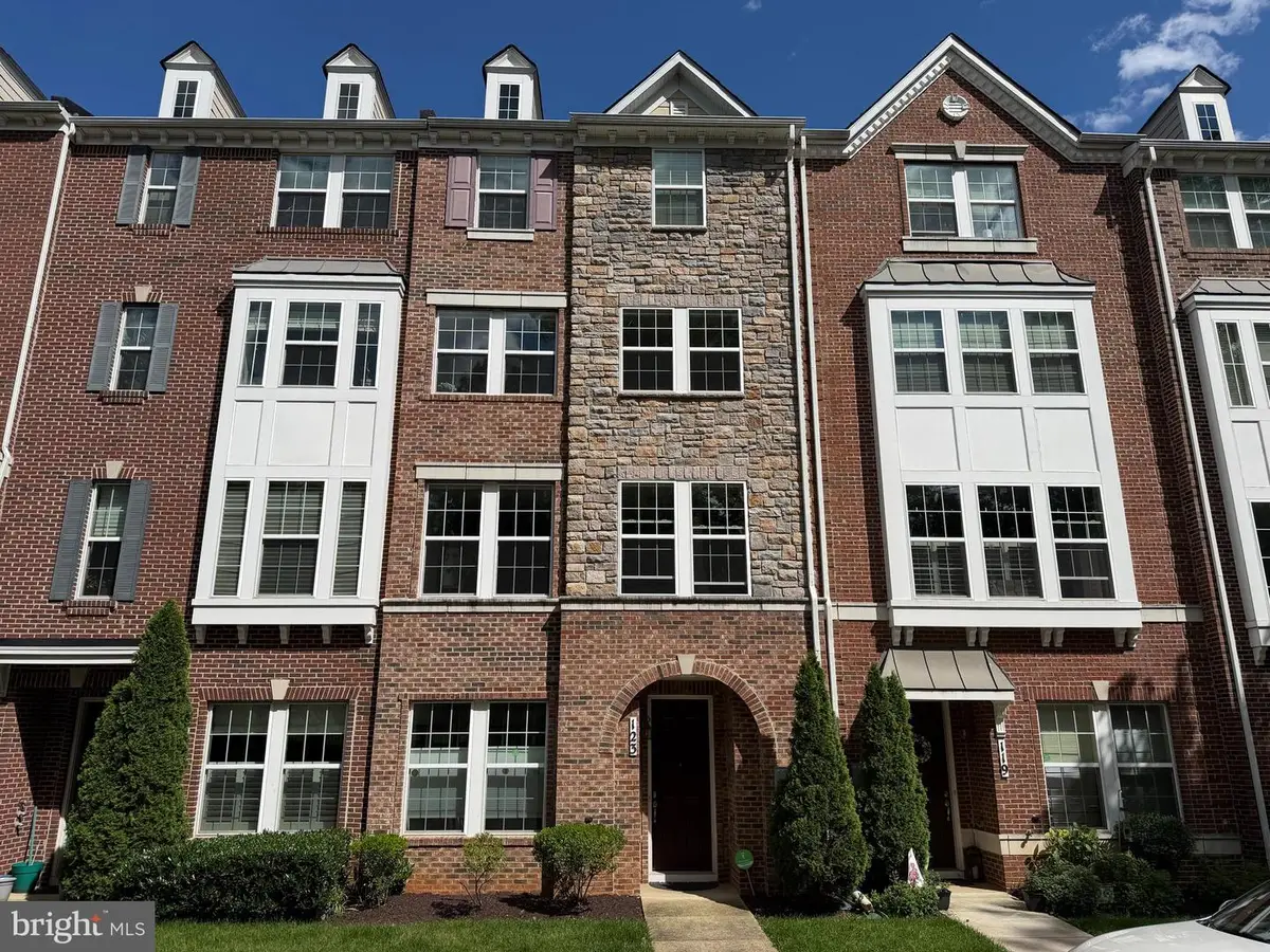 123 Fairbanks Dr, Gaithersburg, MD 20877 - #1