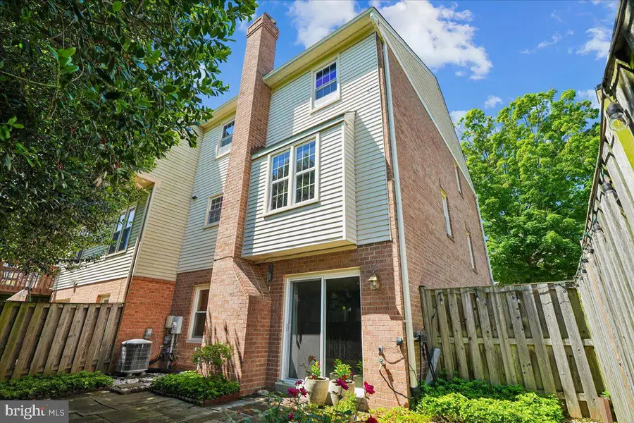 10109 Langhorne Ct, Bethesda, MD 20817 - #2