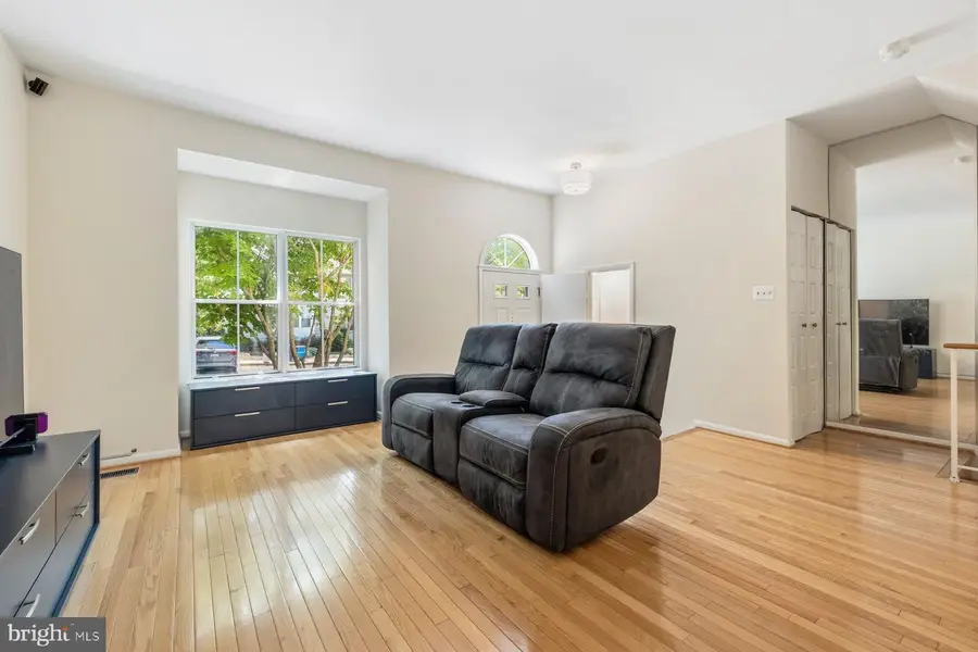 13305 Waterside Cir, Germantown, MD 20874 - #3