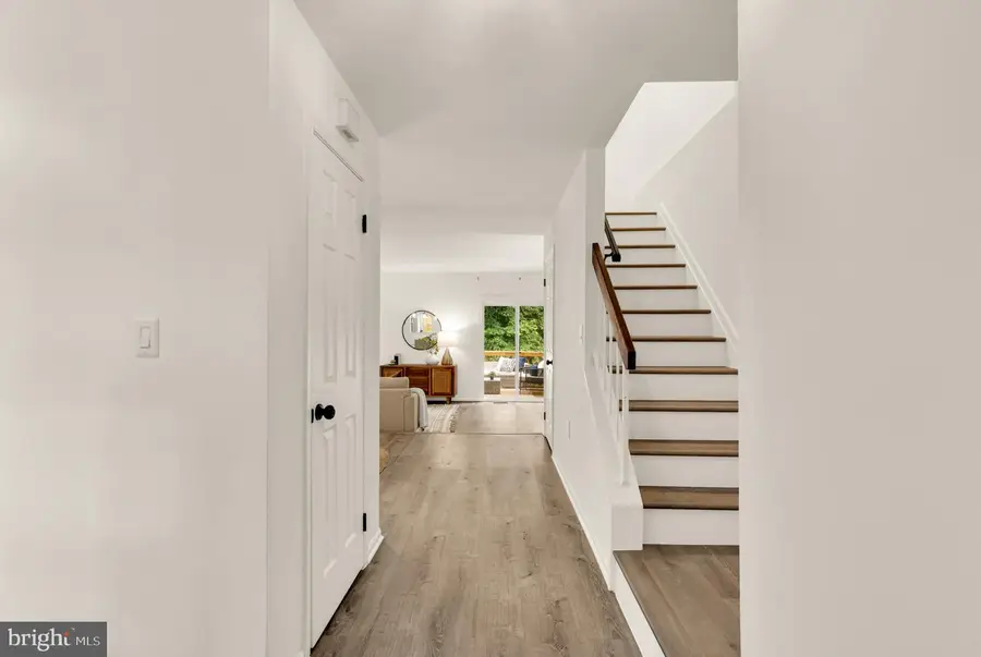 19123 Grotto Ln, Germantown, MD 20874 - #3