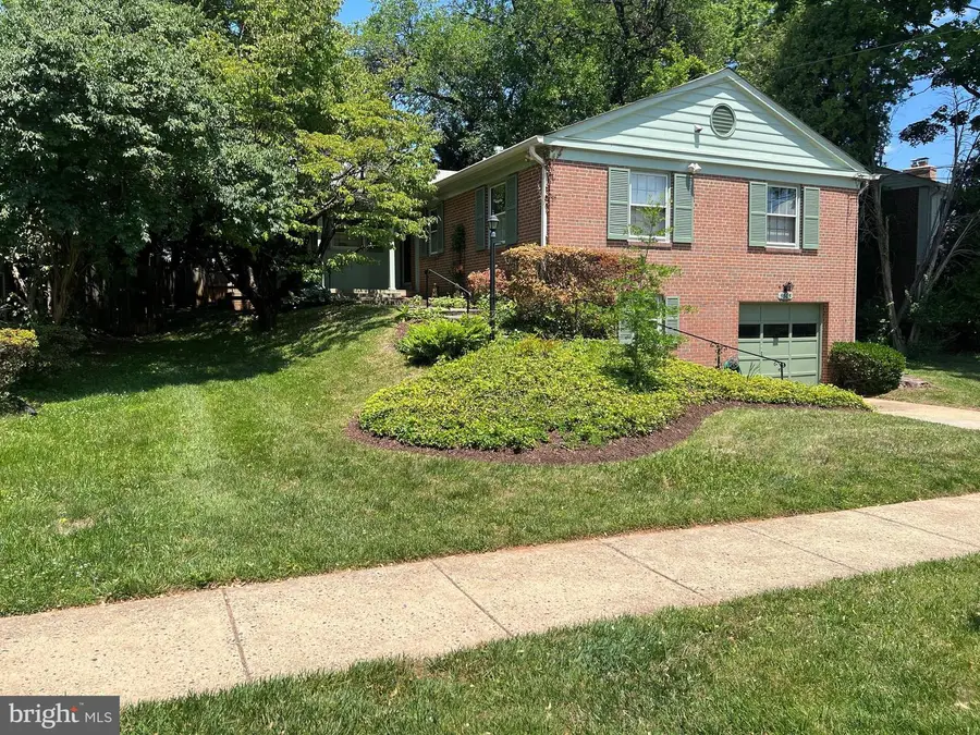 5605 Alta Vista Rd, Bethesda, MD 20817 - #2