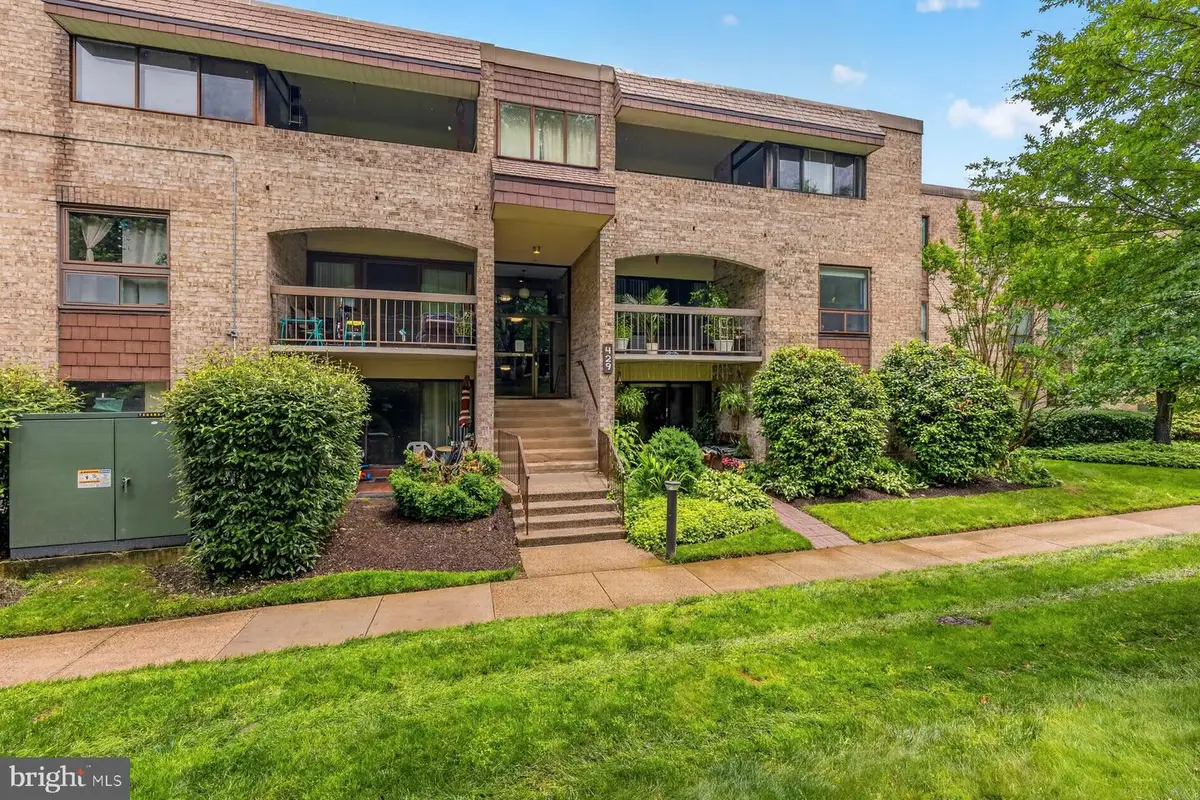 429 Christopher Ave #63, Gaithersburg, MD 20879 - #1