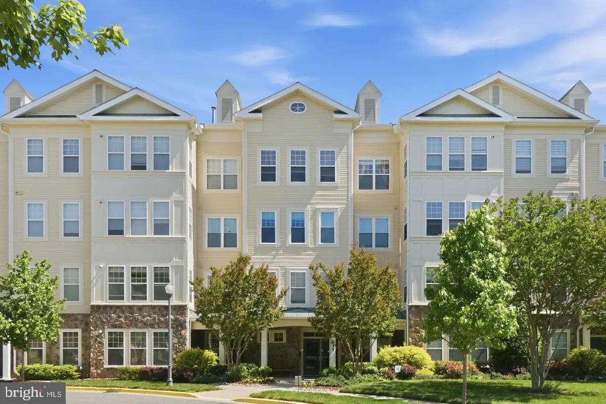 311 High Gables Dr #101, Gaithersburg, MD 20878 - #1