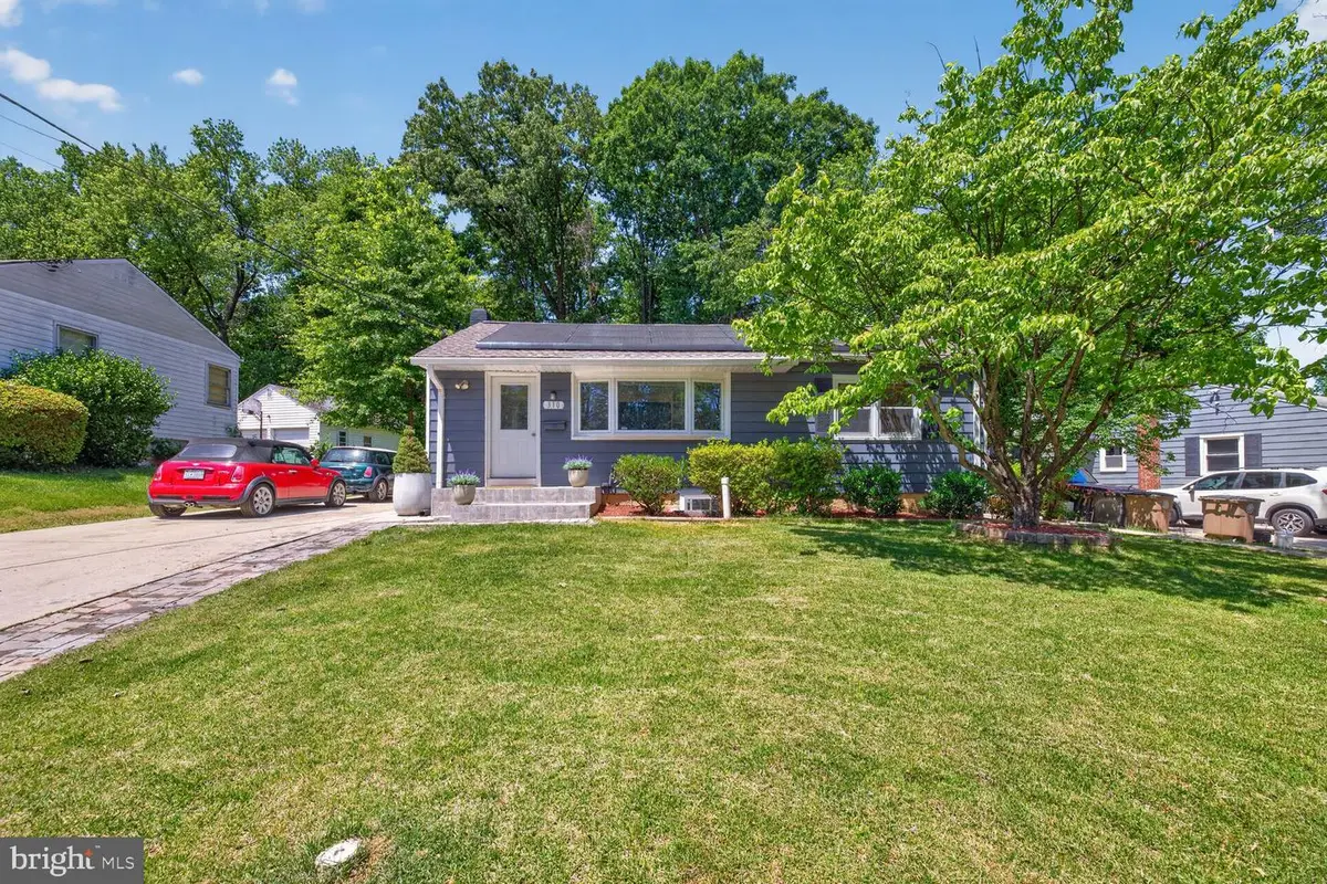 310 Edmonston Dr, Rockville, MD 20851 - #1