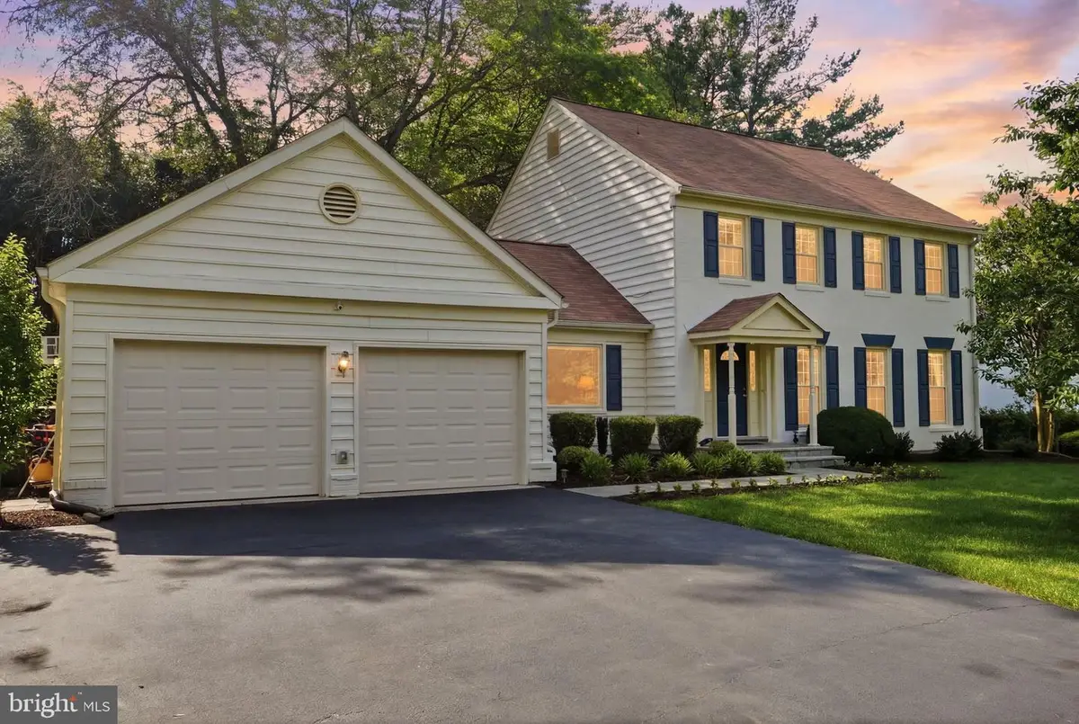 15205 Winstead Ln, Silver Spring, MD 20905 - #1