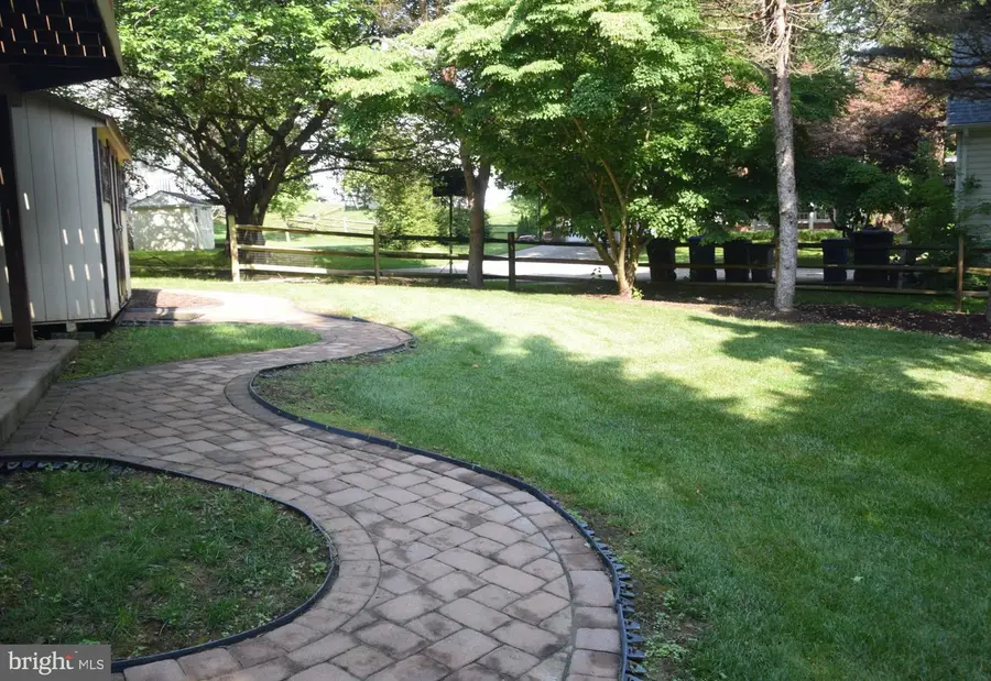 11305 Willowdale Dr, Germantown, MD 20876 - #2