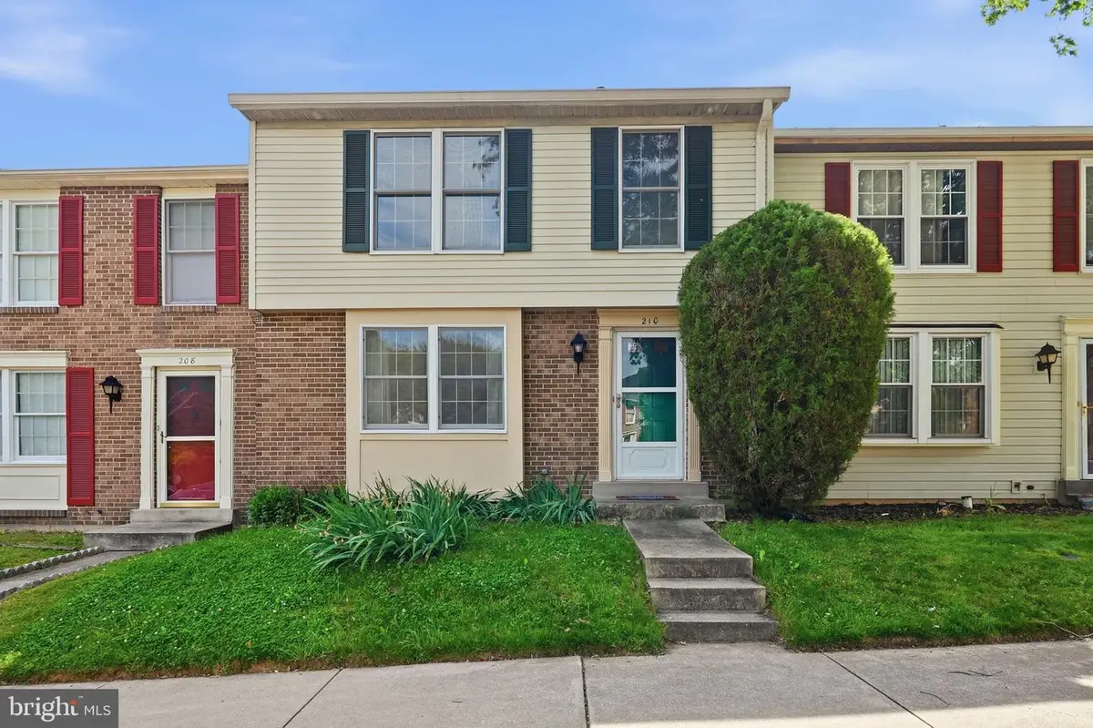 210 Curry Ford Ln, Gaithersburg, MD 20878 - #1