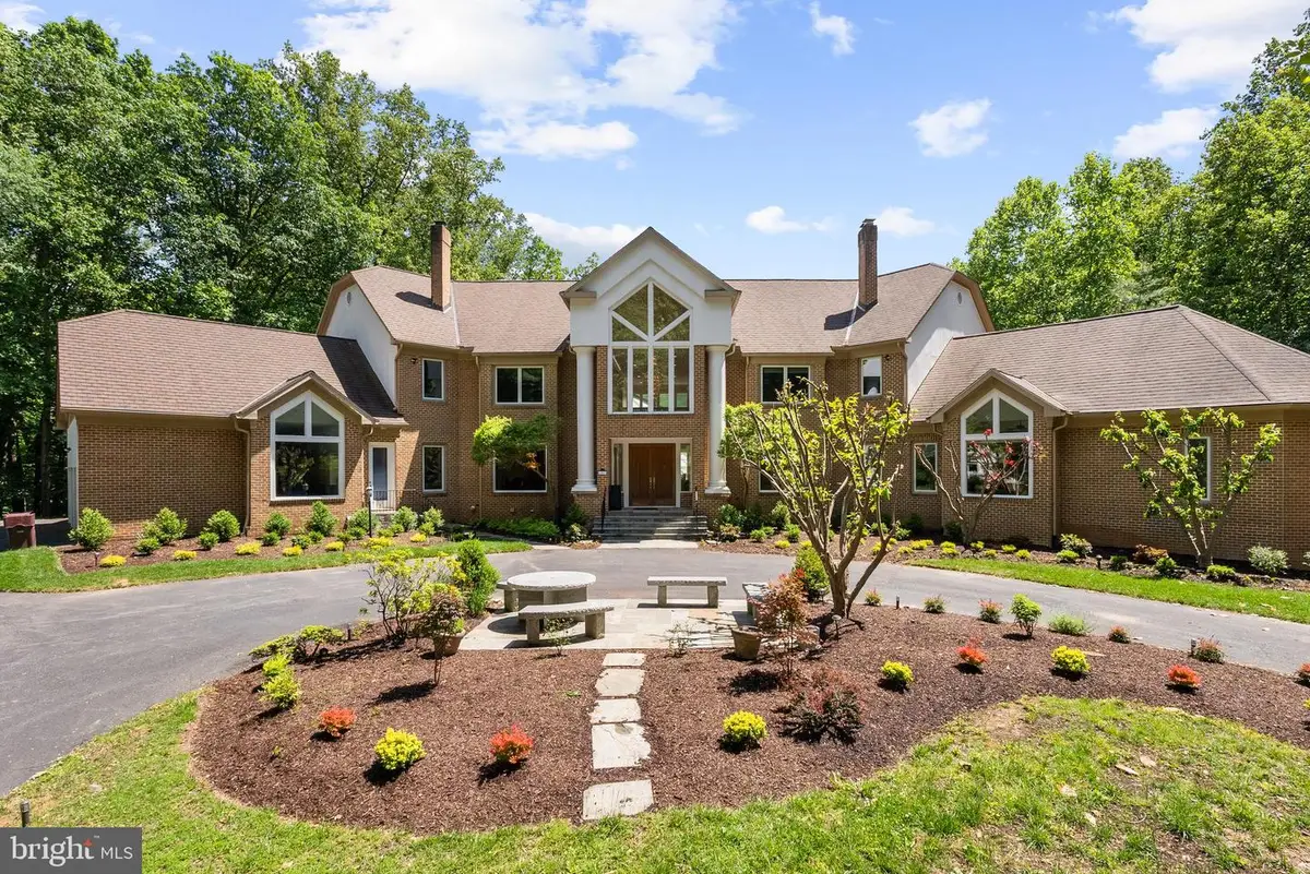 7003 Fawn Trail Ct, Bethesda, MD 20817 - #1