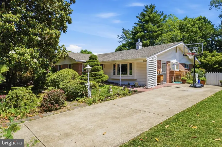 12615 Eastbourne Dr, Silver Spring, MD 20904 - #3