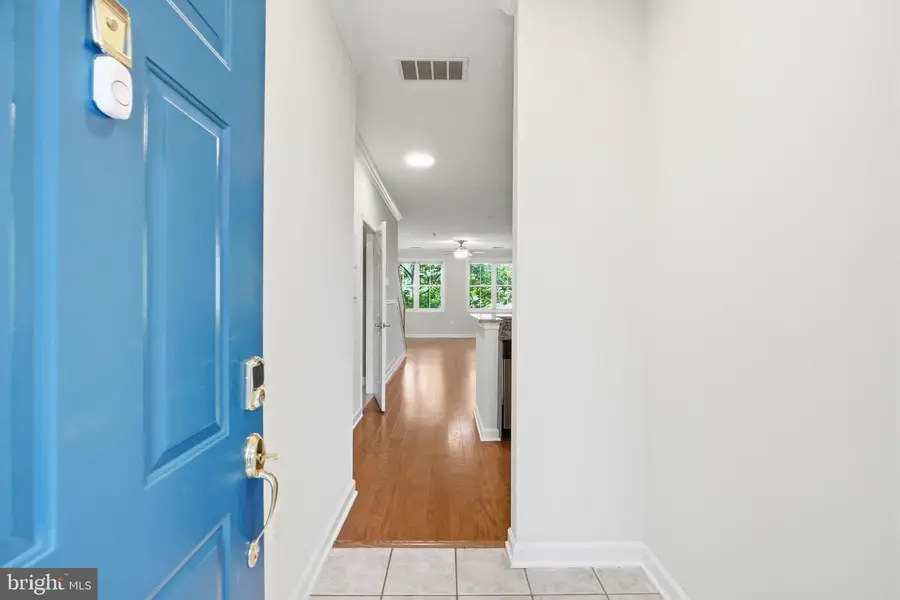 404 King Farm Blvd #40406, Rockville, MD 20850 - #3