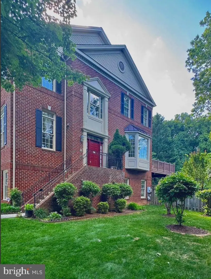 103 Crofton Hill Ln, Rockville, MD 20850 - #1