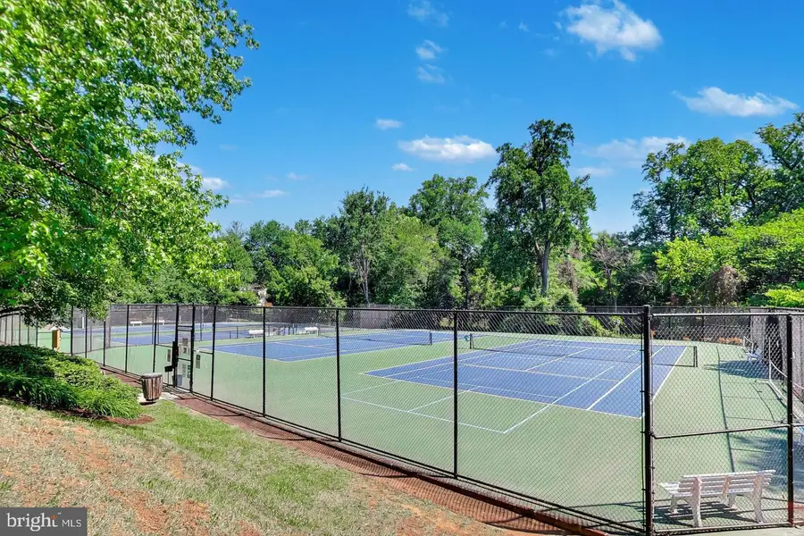 5818 Inman Park Cir, Rockville, MD 20852 - #3