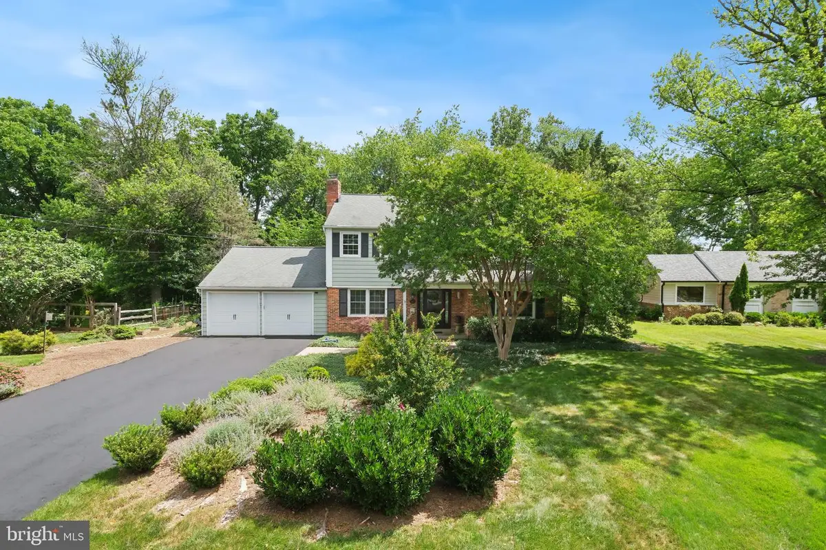 38 Orchard Way N, Potomac, MD 20854 - #1