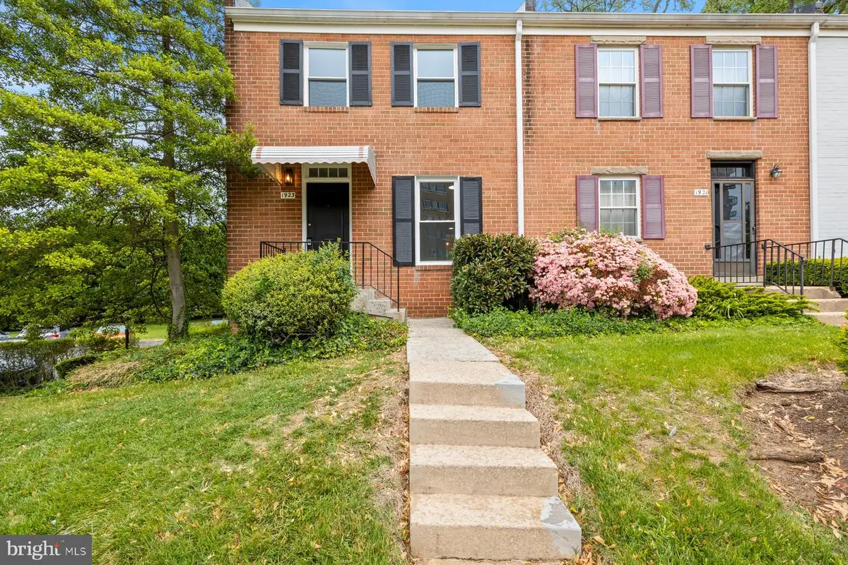 1923 Lyttonsville Rd #1923, Silver Spring, MD 20910 - #1