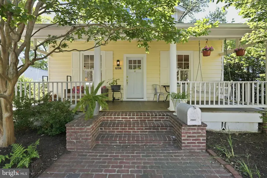 6814 Brookville Rd, Chevy Chase, MD 20815 - #2