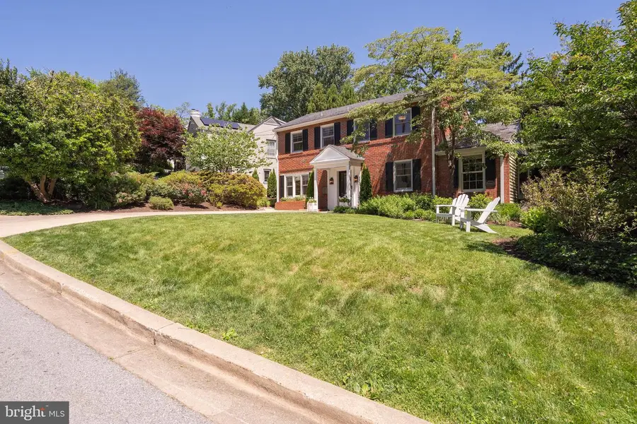 4903 Earlston Dr, Bethesda, MD 20816 - #2