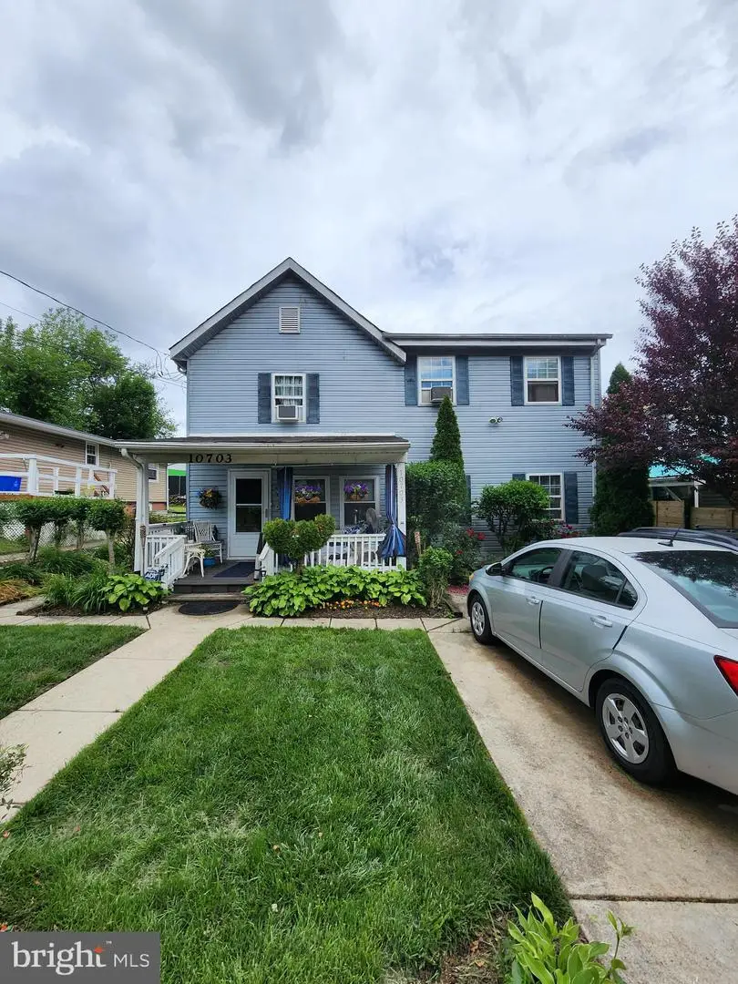 10703 Shaftsbury St, Kensington, MD 20895 - #2