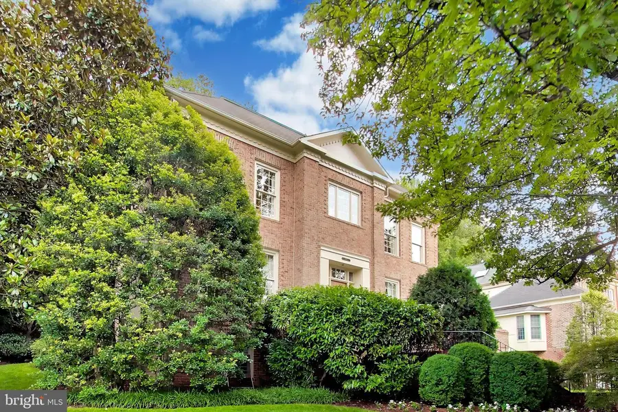8011 Summer Mill Ct, Bethesda, MD 20817 - #2