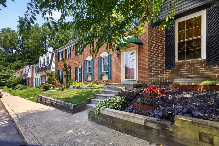 4 Honey Brook Cir, Gaithersburg, MD 20878 - #2