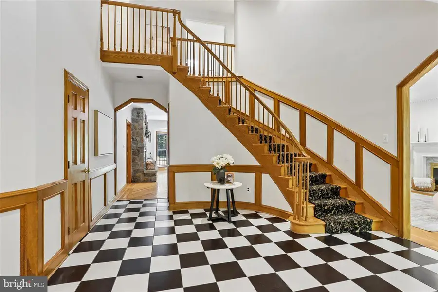 11720 Glen Ct, Potomac, MD 20854 - #3