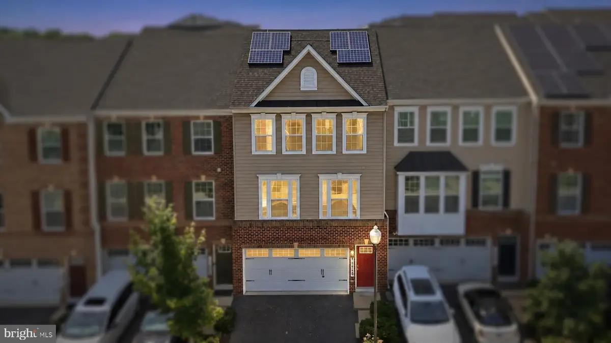 19848 Vaughn Landing Dr, Germantown, MD 20874 - #1