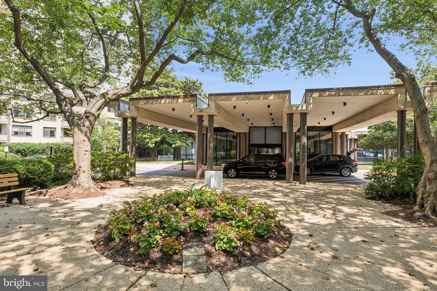 5225 Pooks Hill Rd #220n, Bethesda, MD 20814 - #2