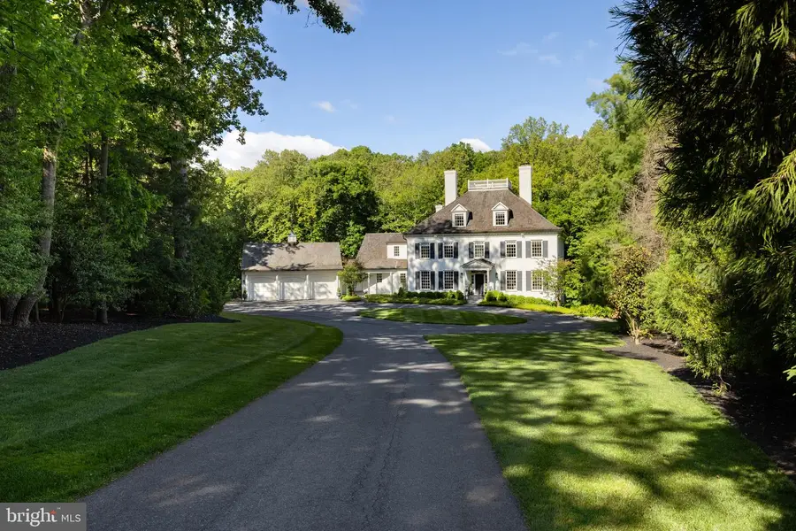 8611 Country Club Dr, Bethesda, MD 20817 - #2