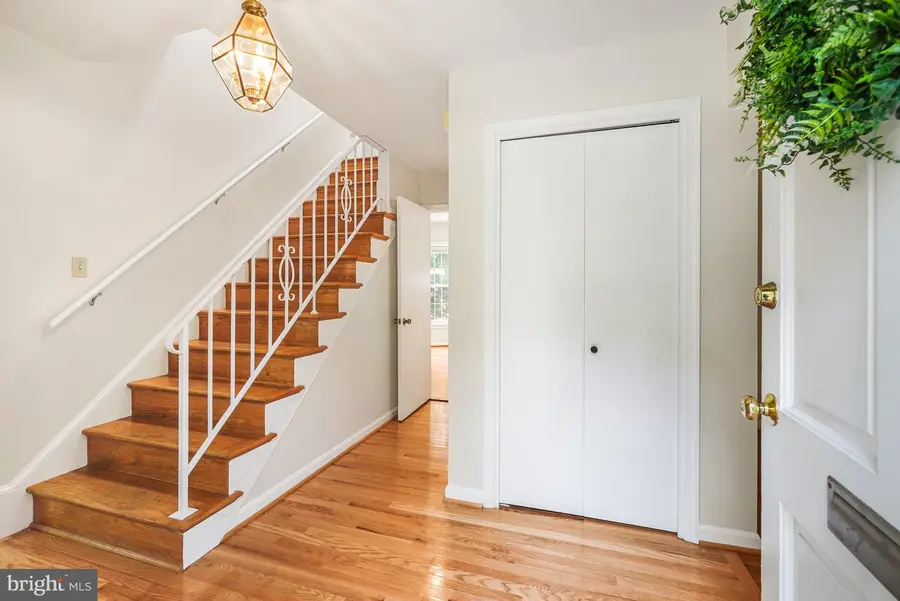 5006 Butternut Dr, Rockville, MD 20853 - #3