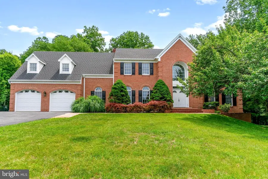 18117 Hayloft Dr, Rockville, MD 20855 - #2