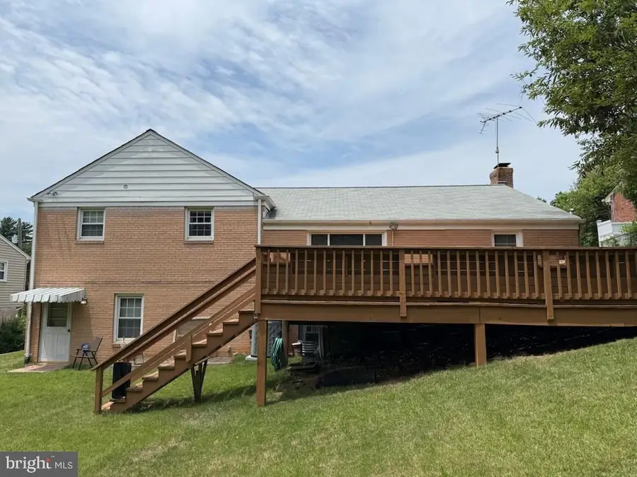 11003 Wheeler Dr, Silver Spring, MD 20901 - #2