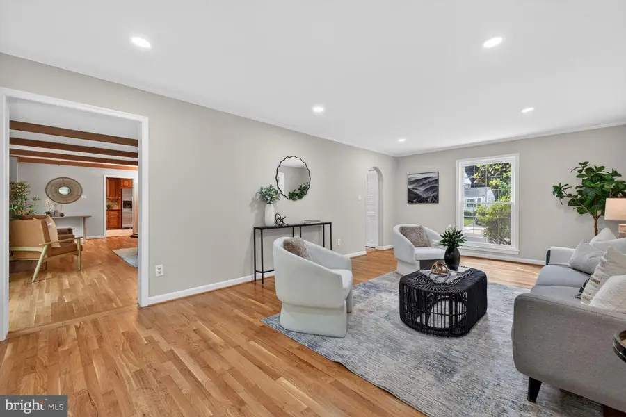 1395 Stratton Dr, Rockville, MD 20854 - #3