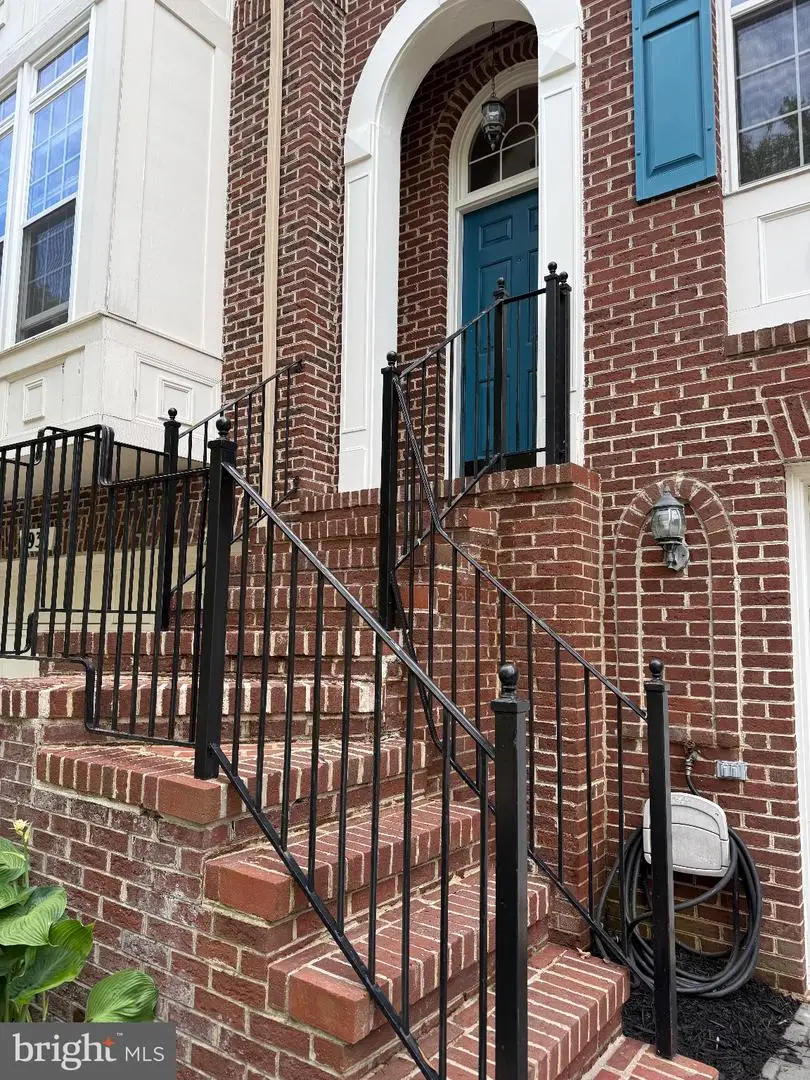 5936 Halpine Rd, Rockville, MD 20851 - #3