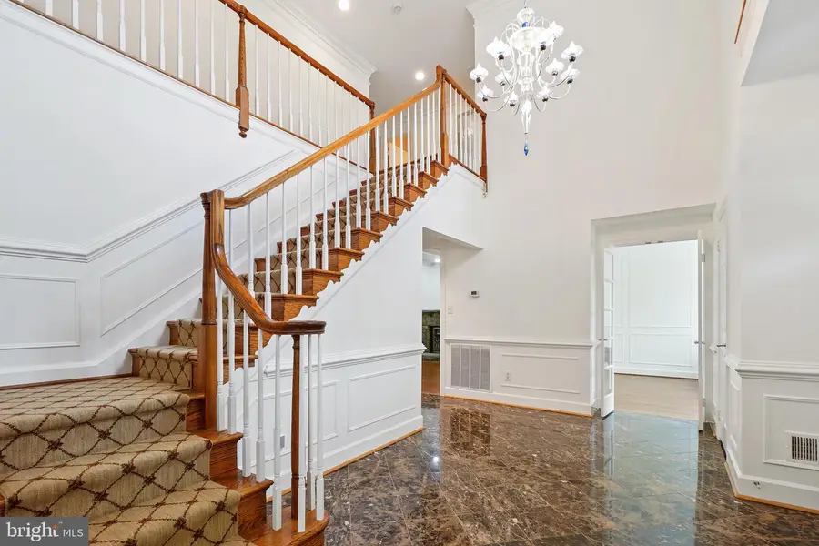 9705 Holloway Hill, Potomac, MD 20854 - #3