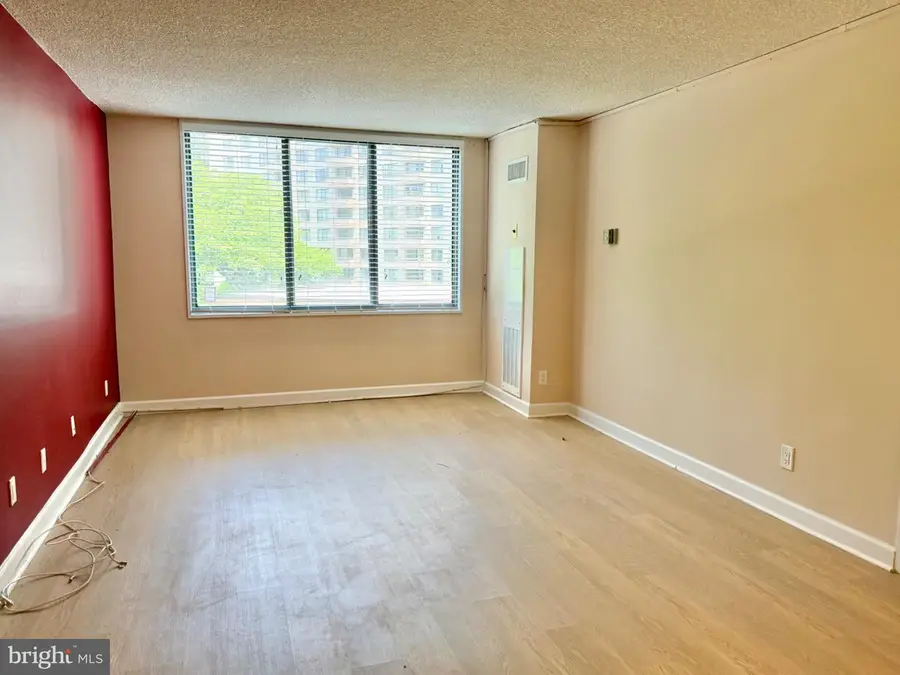 5225 Pooks Hill Rd #303s, Bethesda, MD 20814 - #2