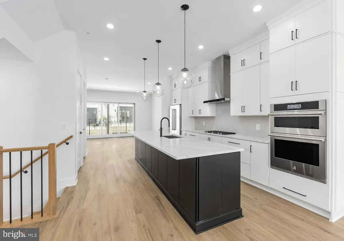 8622 Erdem Pl, Chevy Chase, MD 20815 - #1