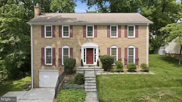 18 Bentana Way, ROCKVILLE, MD 20850
