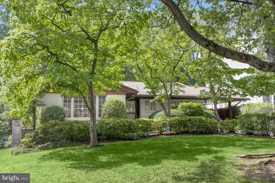 5512 Uppingham St, Chevy Chase, MD 20815 - #3