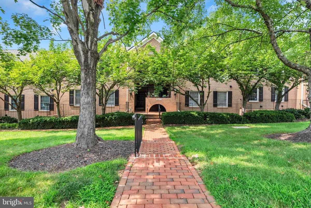 5702 Brewer House Cir #t-2-12, Rockville, MD 20852 - #1
