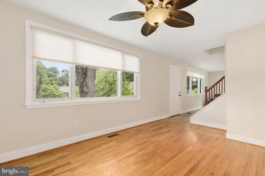 26824 Overlook St, Damascus, MD 20872 - #2