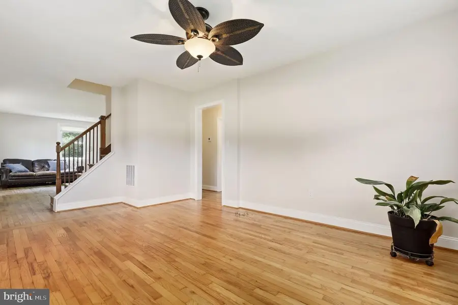 26824 Overlook St, Damascus, MD 20872 - #3