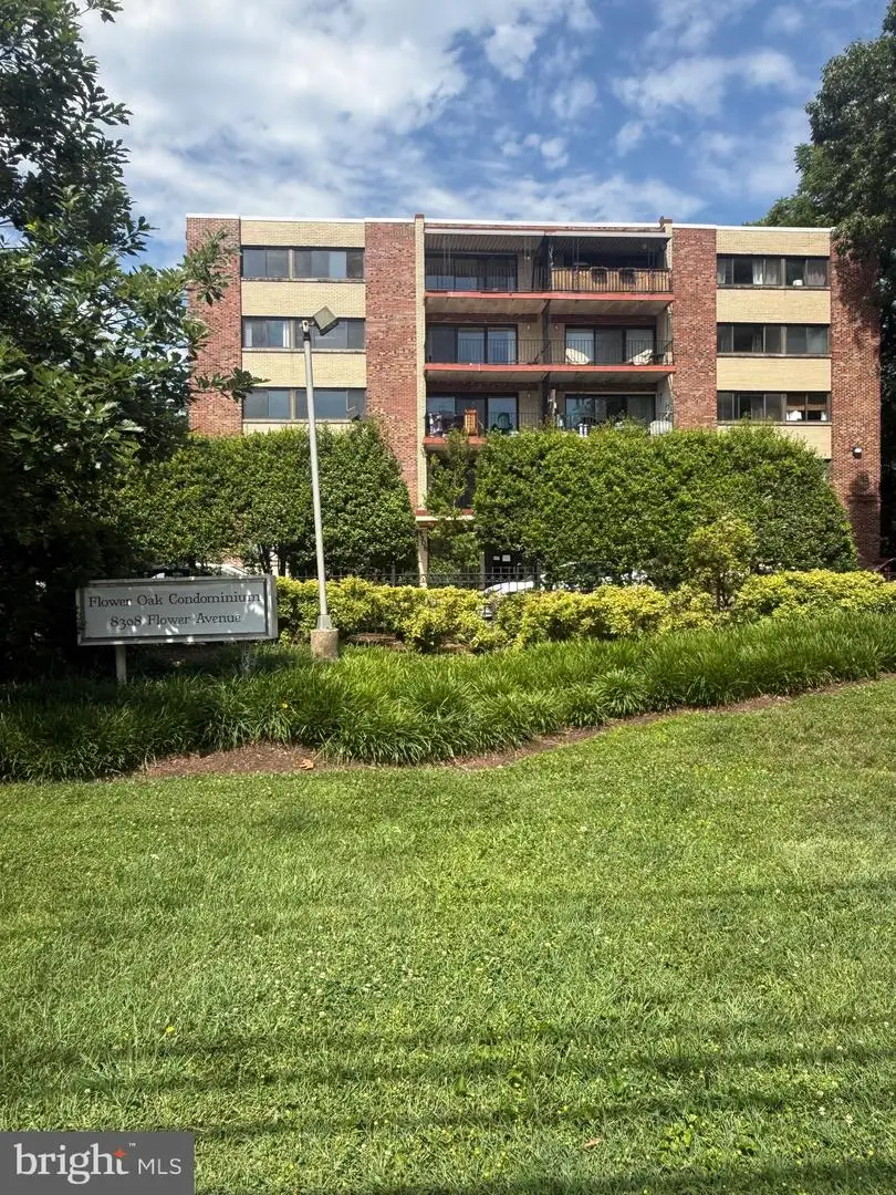 8308 Flower Ave #401, Takoma Park, MD 20912 - #2