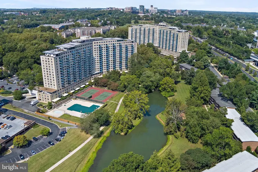 10401 Grosvenor Pl #1704, Rockville, MD 20852 - #2