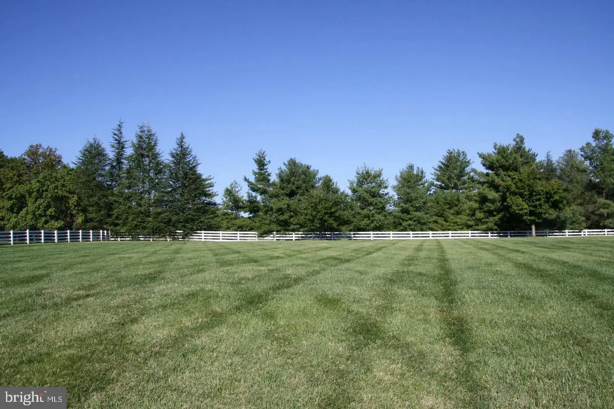 10409 Stapleford Hall Dr, Rockville, MD 20854 - #1