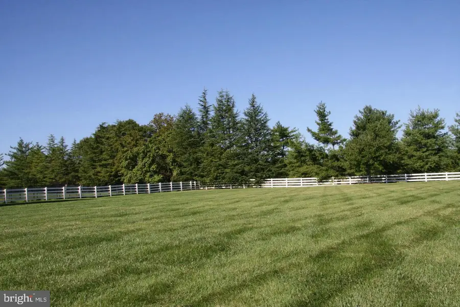 10409 Stapleford Hall Dr, Rockville, MD 20854 - #3