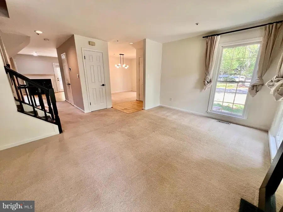 8527 Fountain Valley Dr, Montgomery Village, MD 20886 - #3