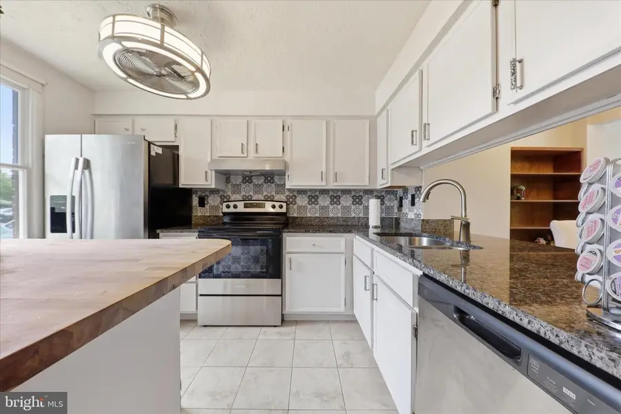 3 Valley Park Ct, Damascus, MD 20872 - #3