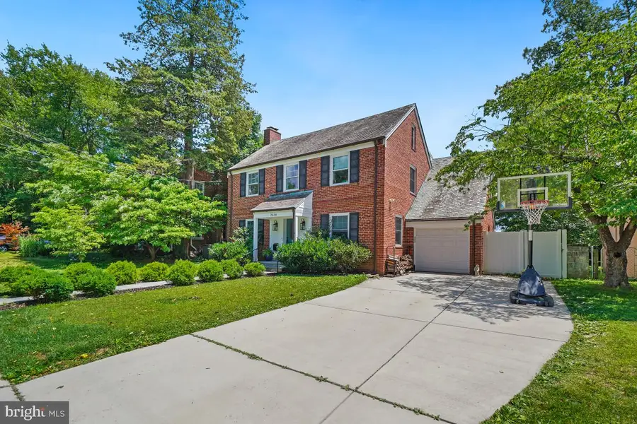 2618 Colston Dr, Chevy Chase, MD 20815 - #2